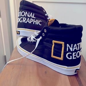 Sk8-Hi VANS Sk8 Hi Reissue National Geo Men’s Sz 13 Women’s 15 Black White